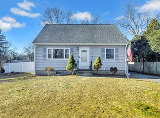 18 Clancy St, Chelmsford, MA 01824