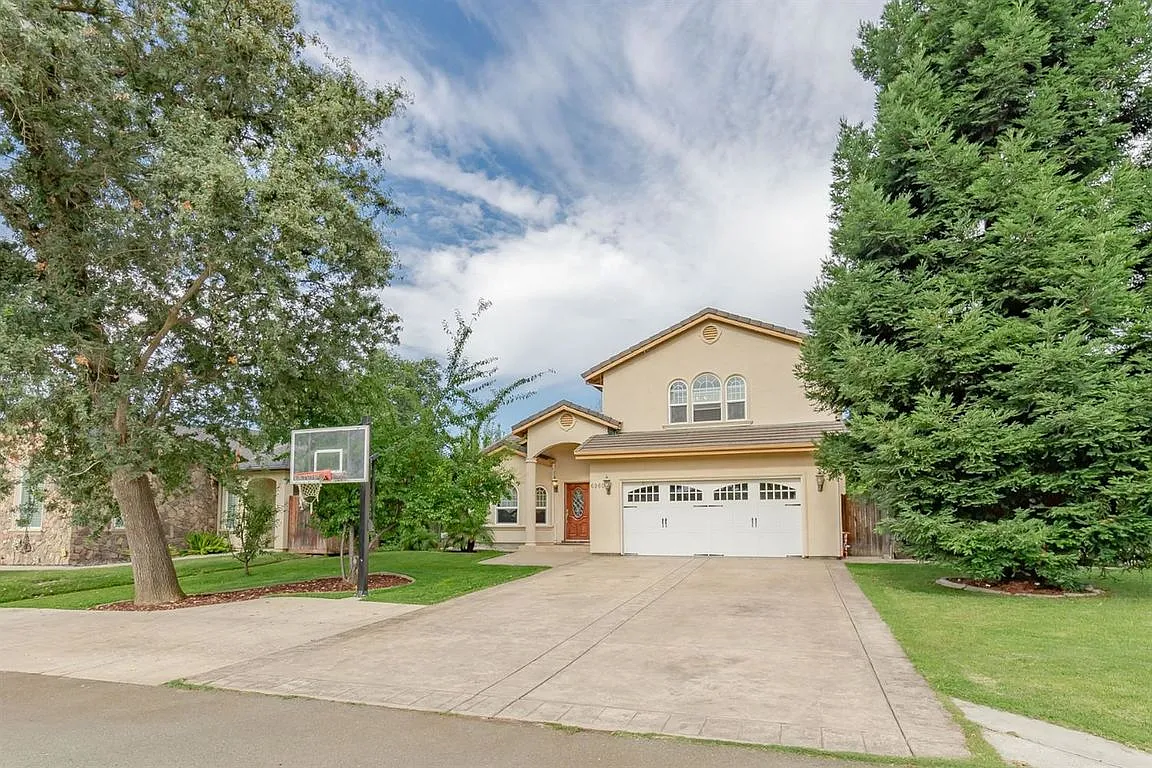 6960 Elm Tree Ln photo 1