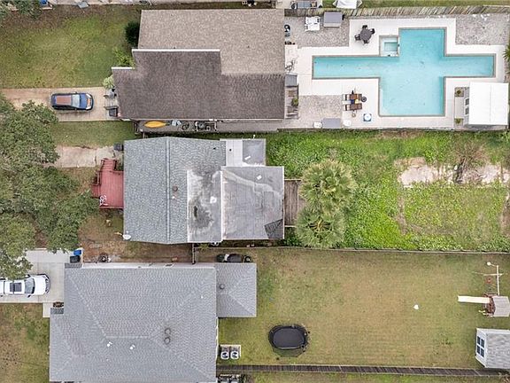 4th image of 6646 Bellaire Dr