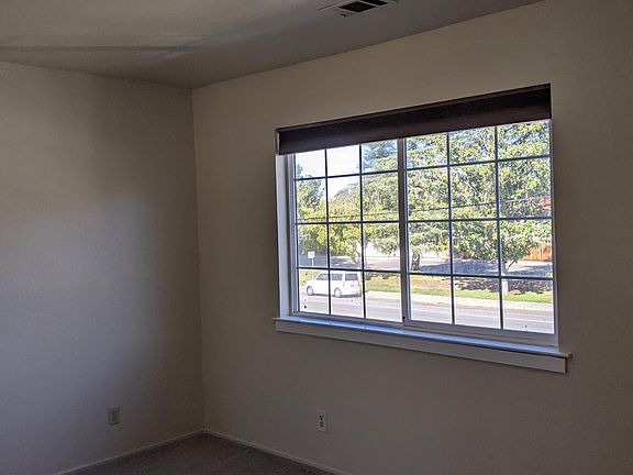 4th image of 544 E Evelyn Ave