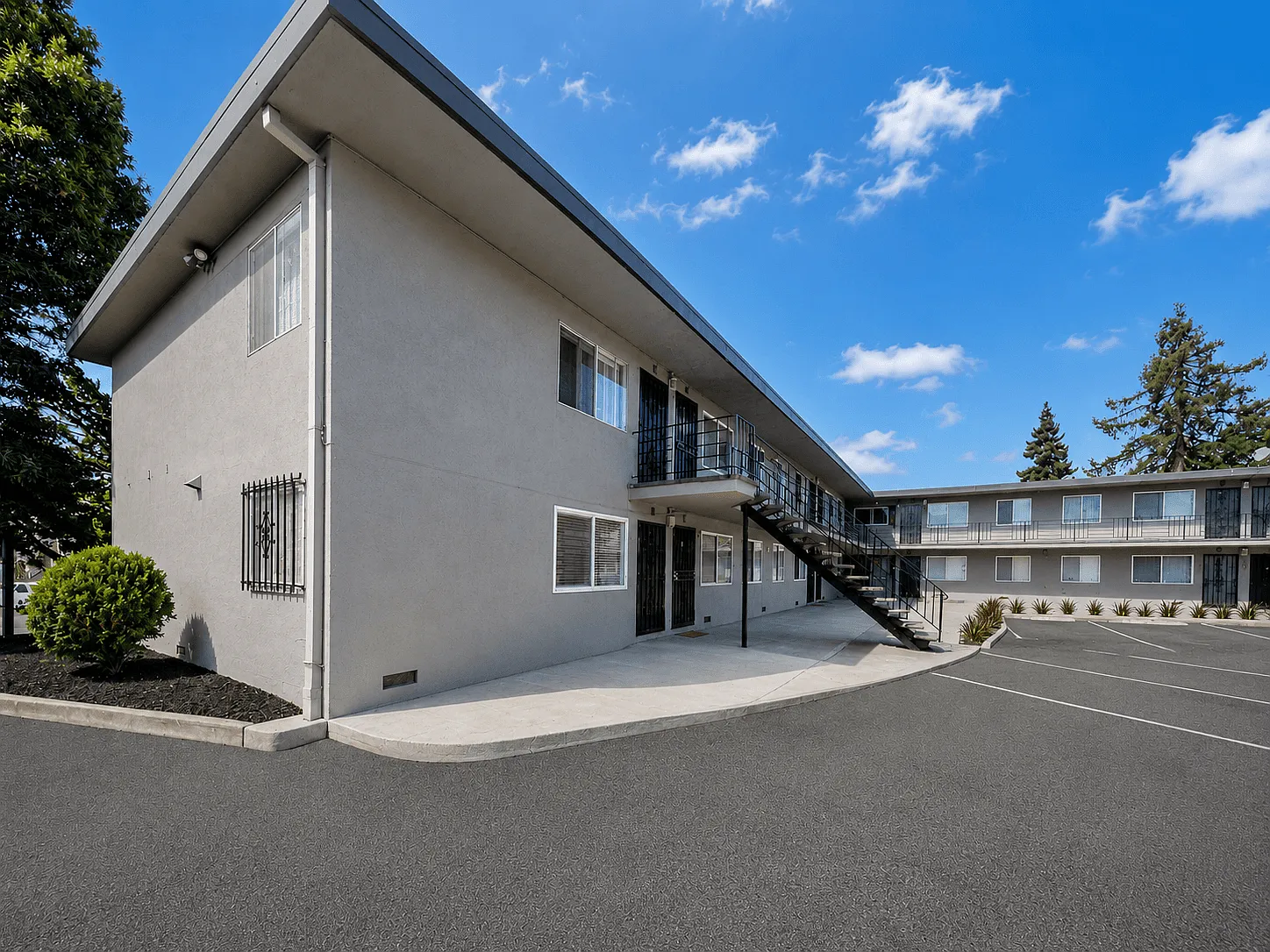 Diamond Haus — Photo 4