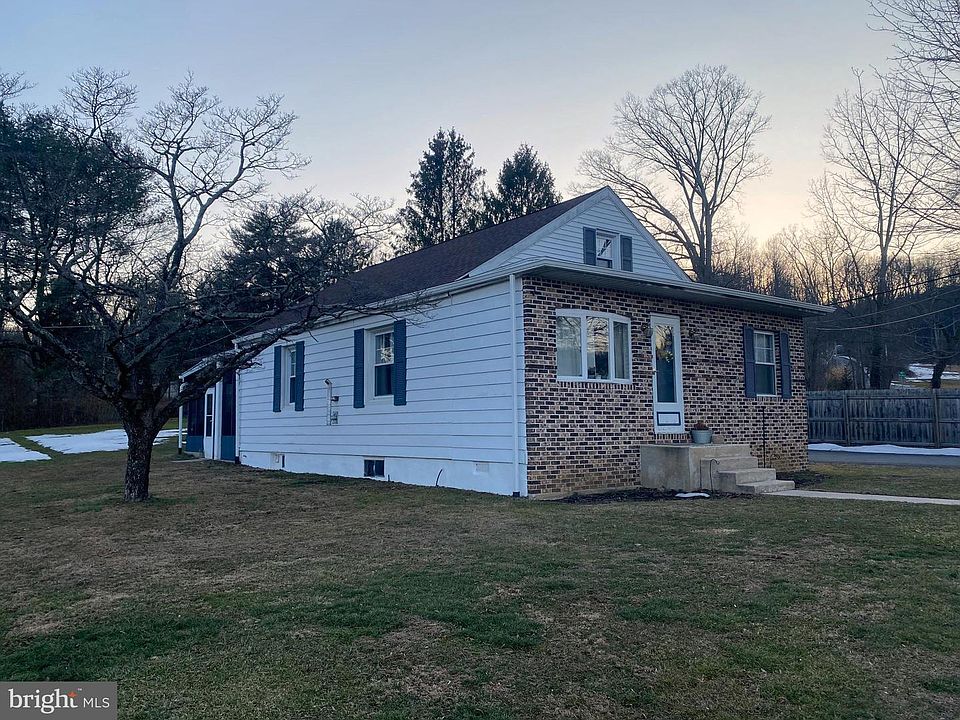 1st image of 121 Old State Rd