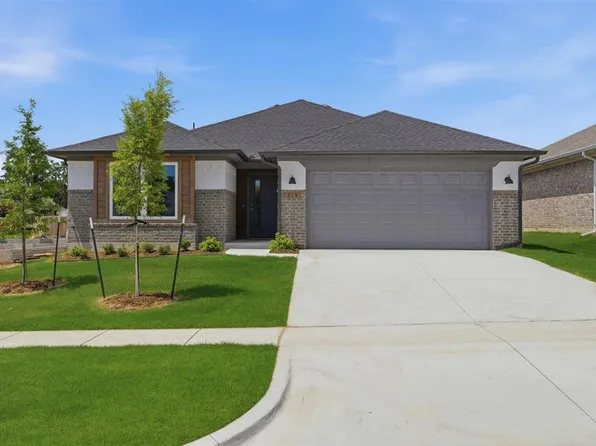 315 Woodrock St, Harrah, OK 73045