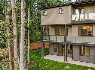 11030 SE 60th St, Bellevue, WA 98006