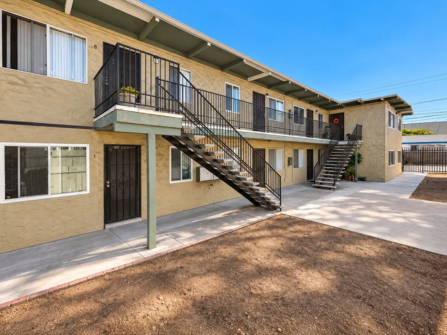1 bed, 500 sqft, $1,899 — Photo 2