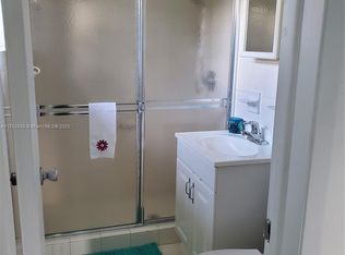 9401 SW 181st St, Palmetto Bay, FL 33157