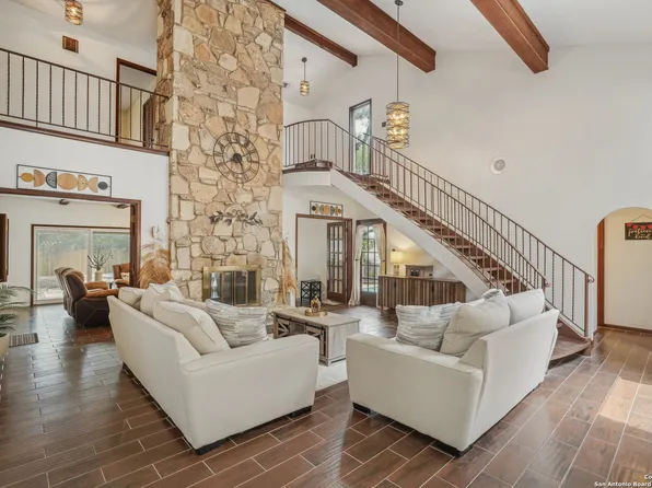 331 Whisper Wood, San Antonio, TX 78216