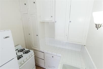 5th image of 21 Westminster Ave #10507199