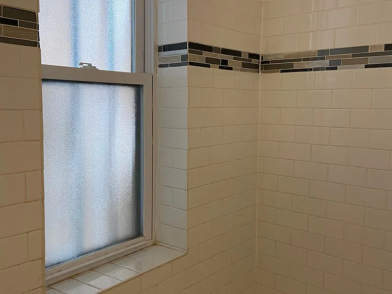 839 1/2 W Cornelia Ave #2 — Photo 8