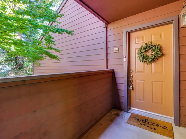 1084 Yarwood Ct, San Jose, CA 95128