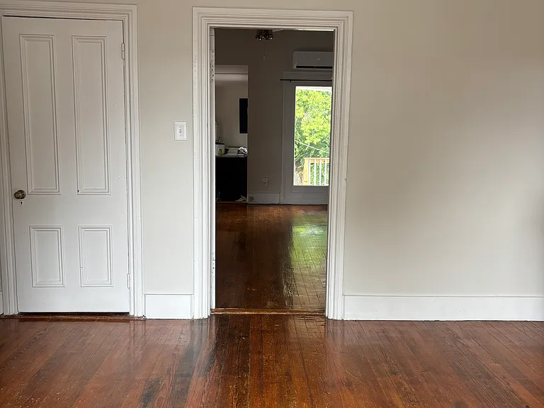 324 S Pine St #2 — Photo 9
