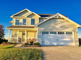 10376 Sarle Rd, Freeland, MI 48623