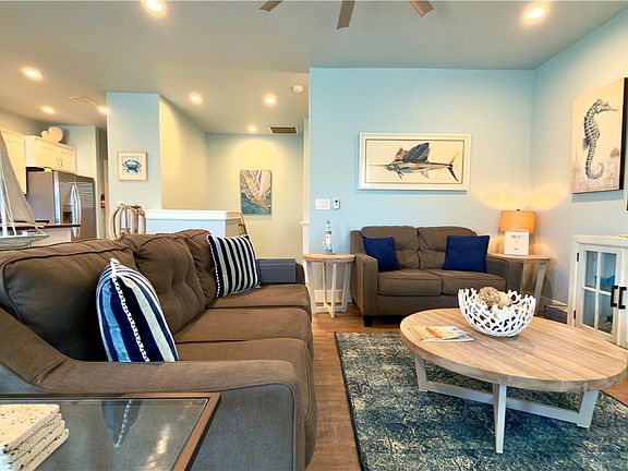 5th image of 247 Roberts Ave #1