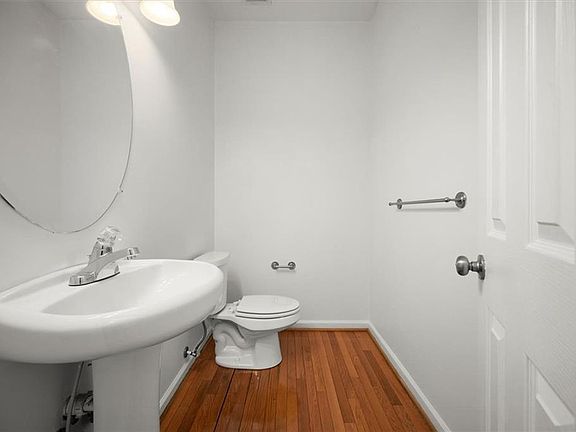 3rd image of 1012 Hillside Ave #B