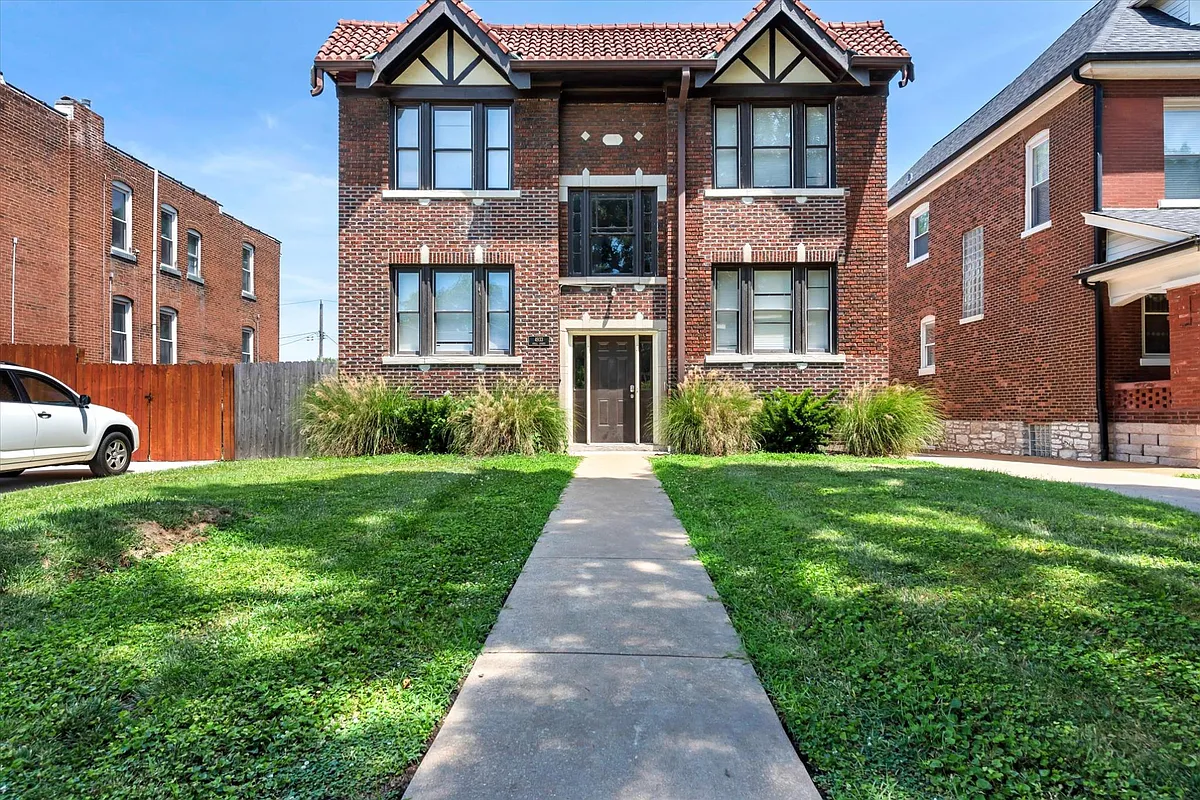 Building Photo - 4933 Odell St #2E