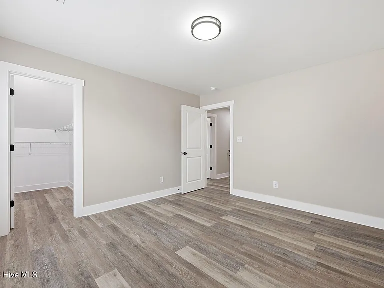 649 Abigail Taylor Dr #B — Photo 23