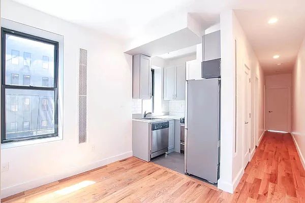 Rented by REAL New York | media 7