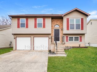1098 Viewpointe Dr, Columbus, OH 43207