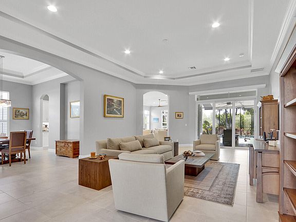 5th image of 9013 SW MATILDA Way