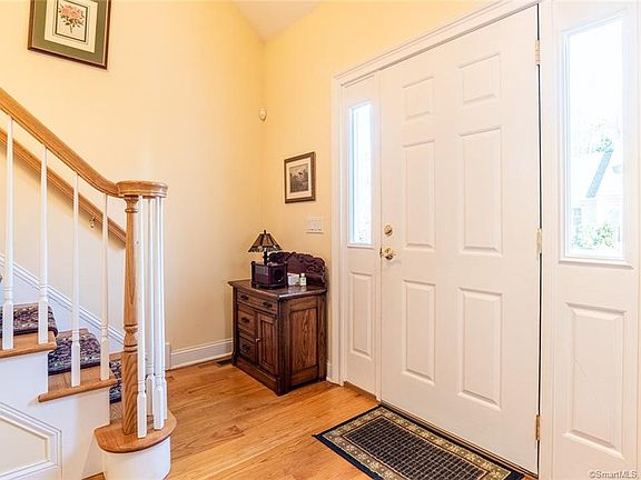 4th image of 39 Bunker Hill Cir #39