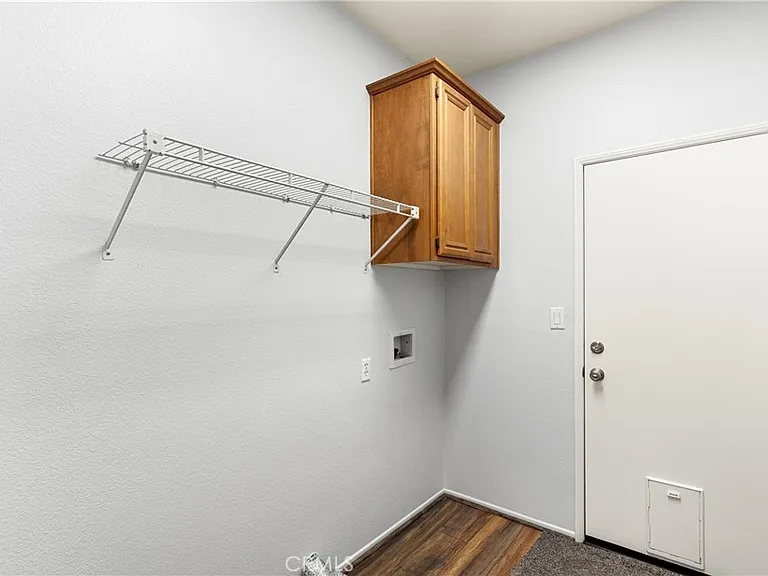 12211 Avon Ct — Photo 14