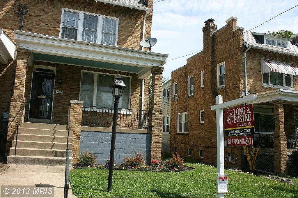 1312 Webster St NE photo 1