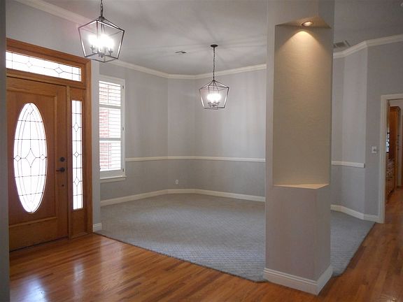 2nd image of 3316 W Bristol Ave