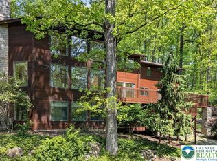 5069 S 5th St, Emmaus, PA 18049
