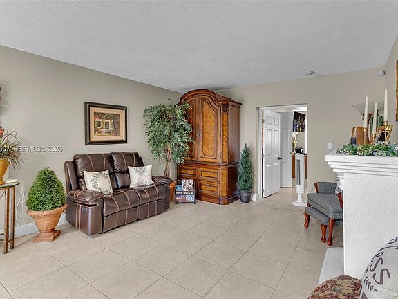 5th image of 5672 SW 130th Ave