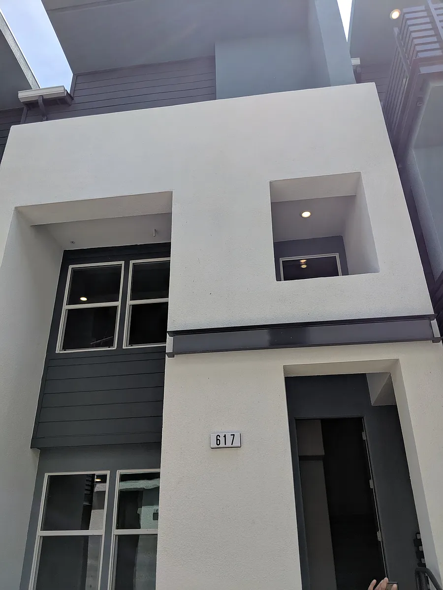 Building Photo - 617 Clover Cir