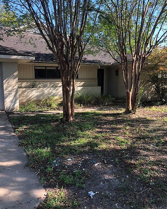 1st image of 10817 Willowisp Dr