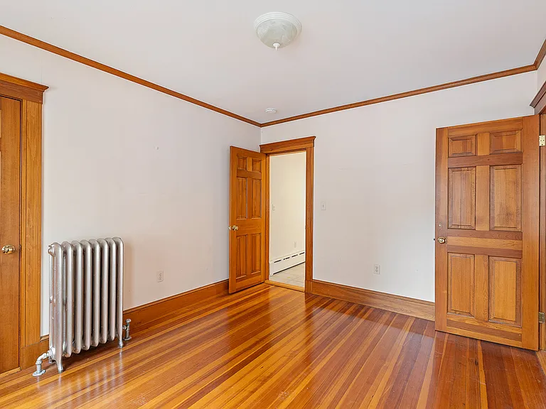 29-31 Chatham St #1 — Photo 13