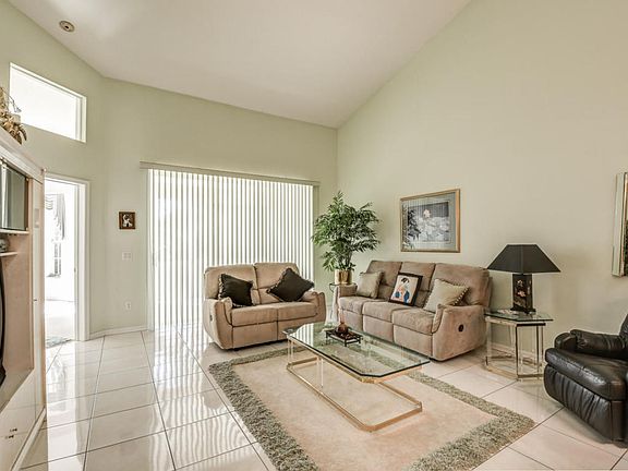 5th image of 1613 SW Harbour Isles Cir #42
