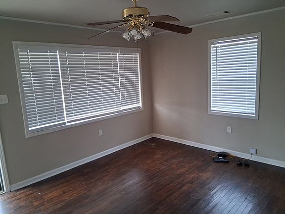 2nd image of 717 Melrose Rd