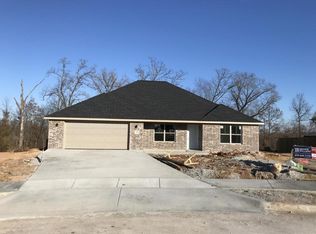 12010 David Ct, Siloam Springs, AR 72761