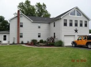 184 Birds Hill Rd, Pine Grove, PA 17963