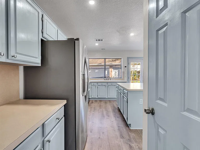 2108 Autumn Cove Dr — Photo 23