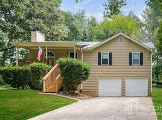 31 Landing Ln, Powder Springs, GA 30127