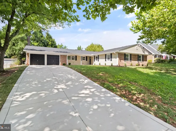 12804 Madeley Ct, Fairfax, VA 22033