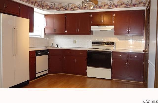 2nd image of 2759 Pease Dr