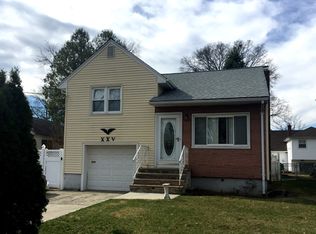 25 Meckes St, Springfield, NJ 07081