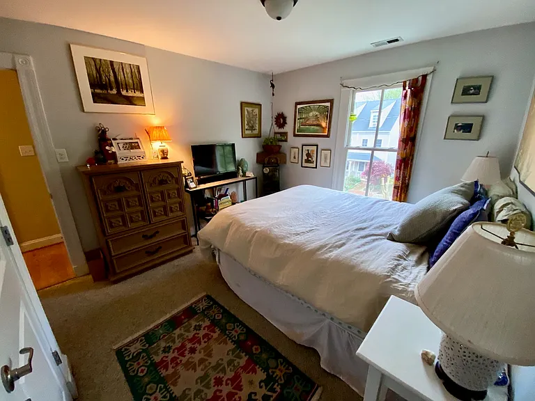 520 1/2 S Laurel St — Photo 16