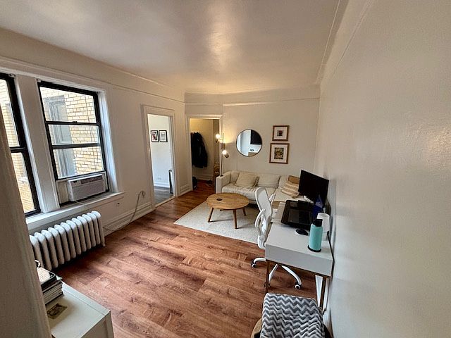 1st image of 111 W 16th St APT 6A
