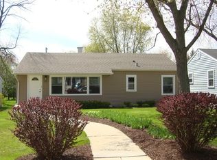 202 N Morgan Ave, Wheaton, IL
