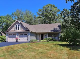 72 Chickadee Ln, Hampden, ME 04444