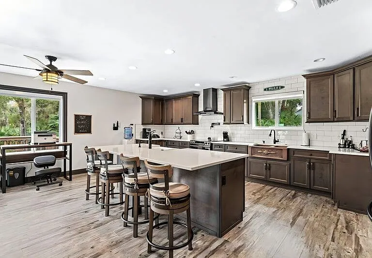 12151 Old Indiantown Rd — Photo 26