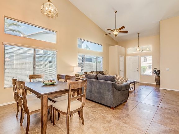 4th image of 1307 E Linda Ln