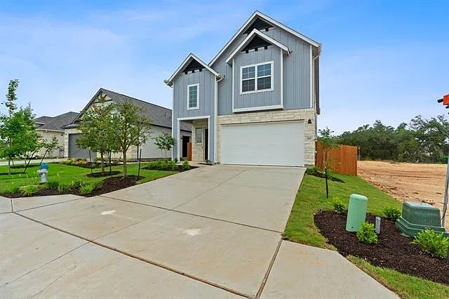 4 bed, 3.5 bath, 3080 sqft, $2,999 — Photo 2