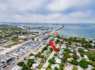 147 Bluff View Dr APT 206, Belleair Bluffs, FL 33770