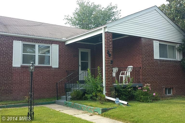 1st image of 2909 Sydney Ave